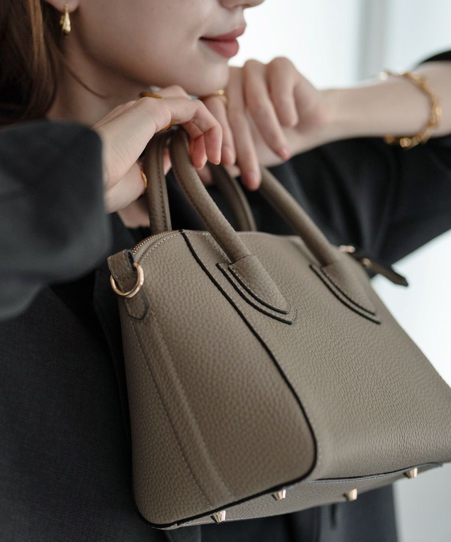 アンタイトル 2025 セレモニー　バッグ ライトグレー　ストラップ Ceremony Bag 2025】手元から始まる、 特別な一日