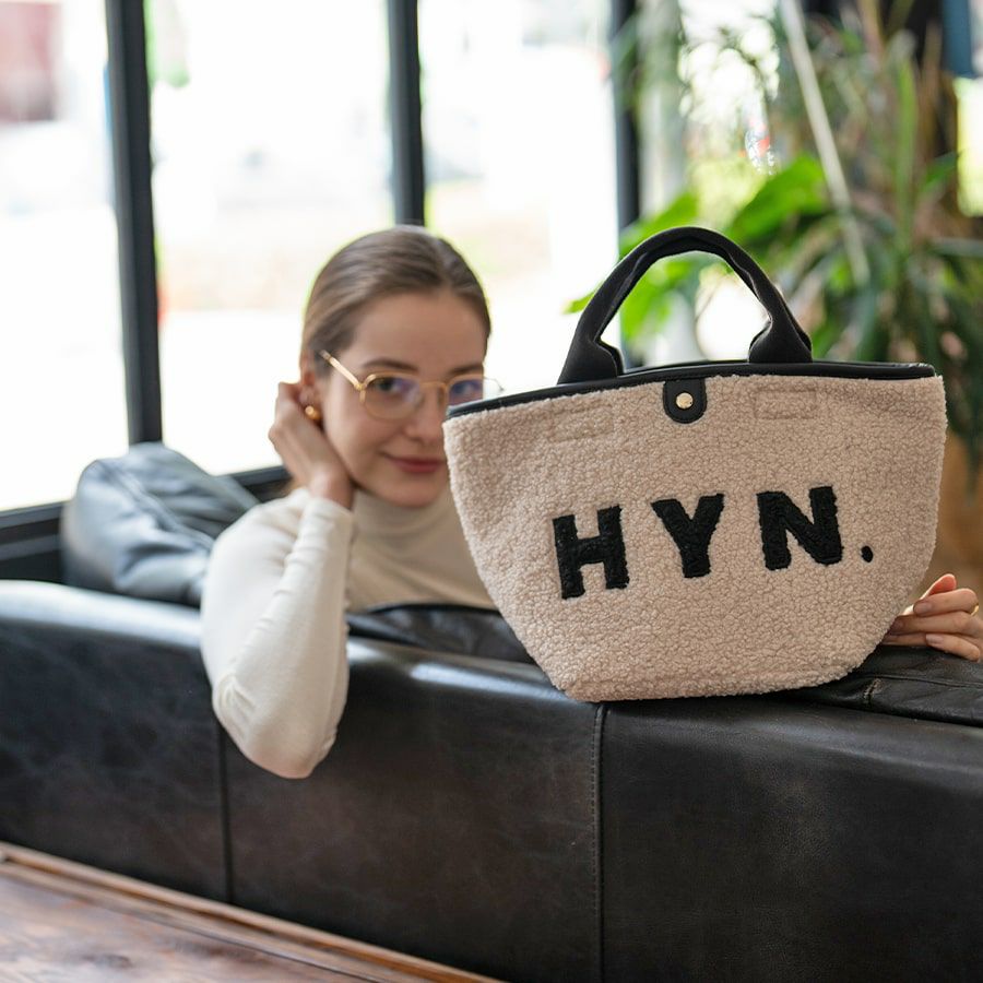 ボア トートバッグ 舟形 ベアリア アイボリー