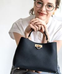 改良版 マロエ ショルダーバッグ 本革