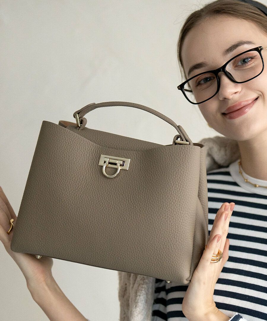 改良版 マロエ ショルダーバッグ 本革