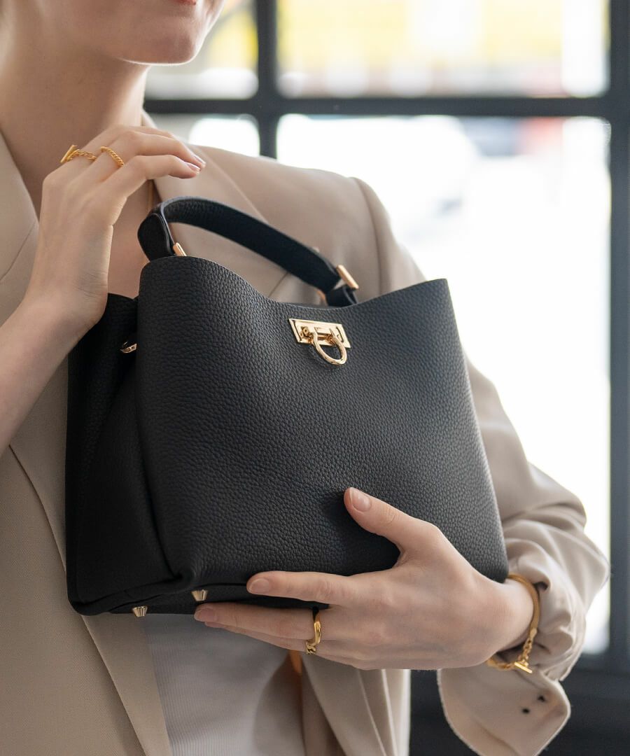 改良版 マロエ ショルダーバッグ 本革