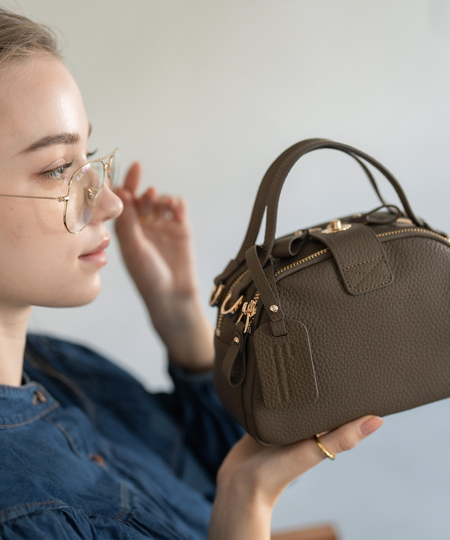 ショルダーバッグ レディース 斜めがけ ボストンバッグ 2way 大人 ワンマイル 小さめ 本革 牛革 バッグ レザー Baby Loche ベイビーロシェ キャメル