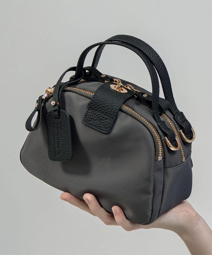 2wayナイロンショルダーバッグ Baby Nylon Loche べイビーナイロンロシェ グレージュ