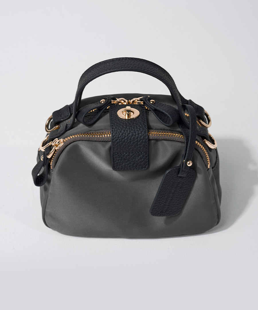 2wayナイロンショルダーバッグ Baby Nylon Loche べイビーナイロンロシェ　グレージュ