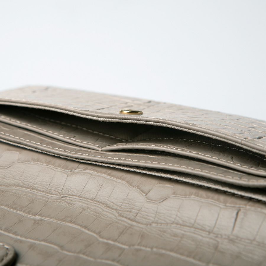 POMTATA ポンタタ クロコ型押し長財布