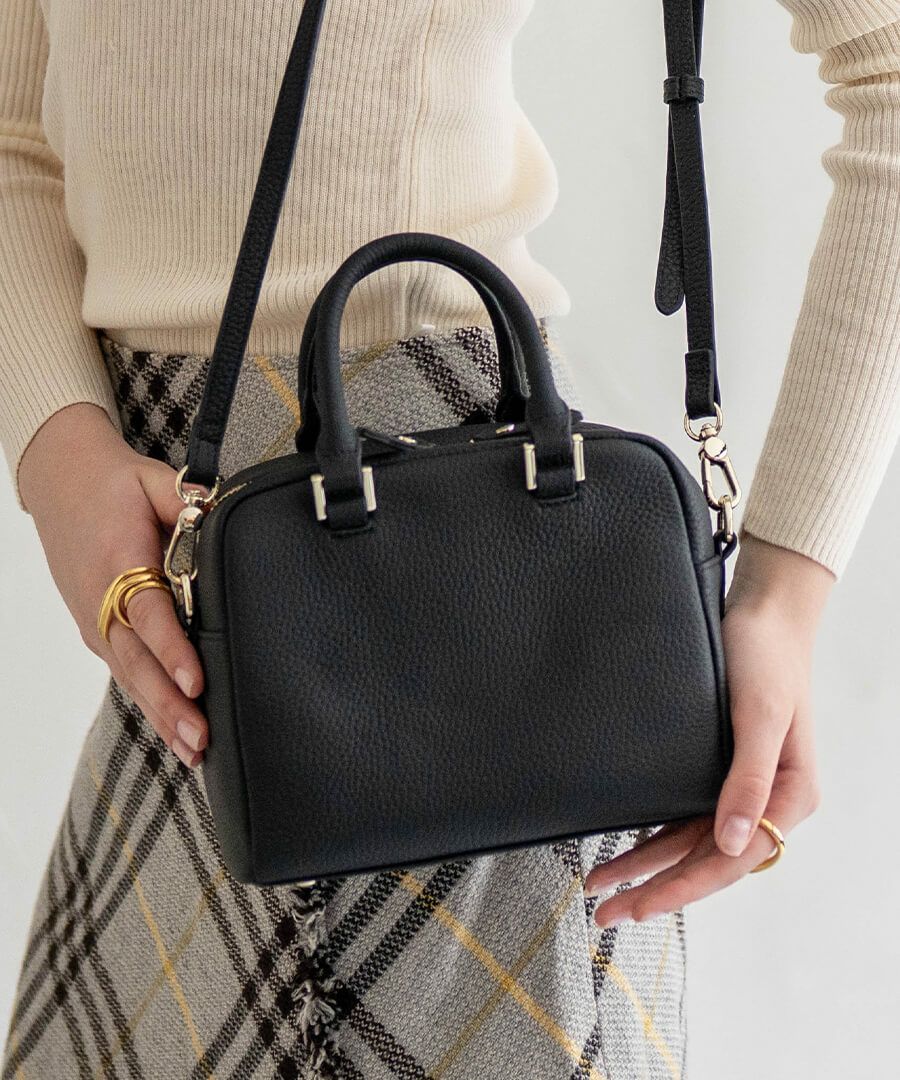 本革 2way スクエア ハンドバッグ ショルダーバッグ Carret カレ ブラック