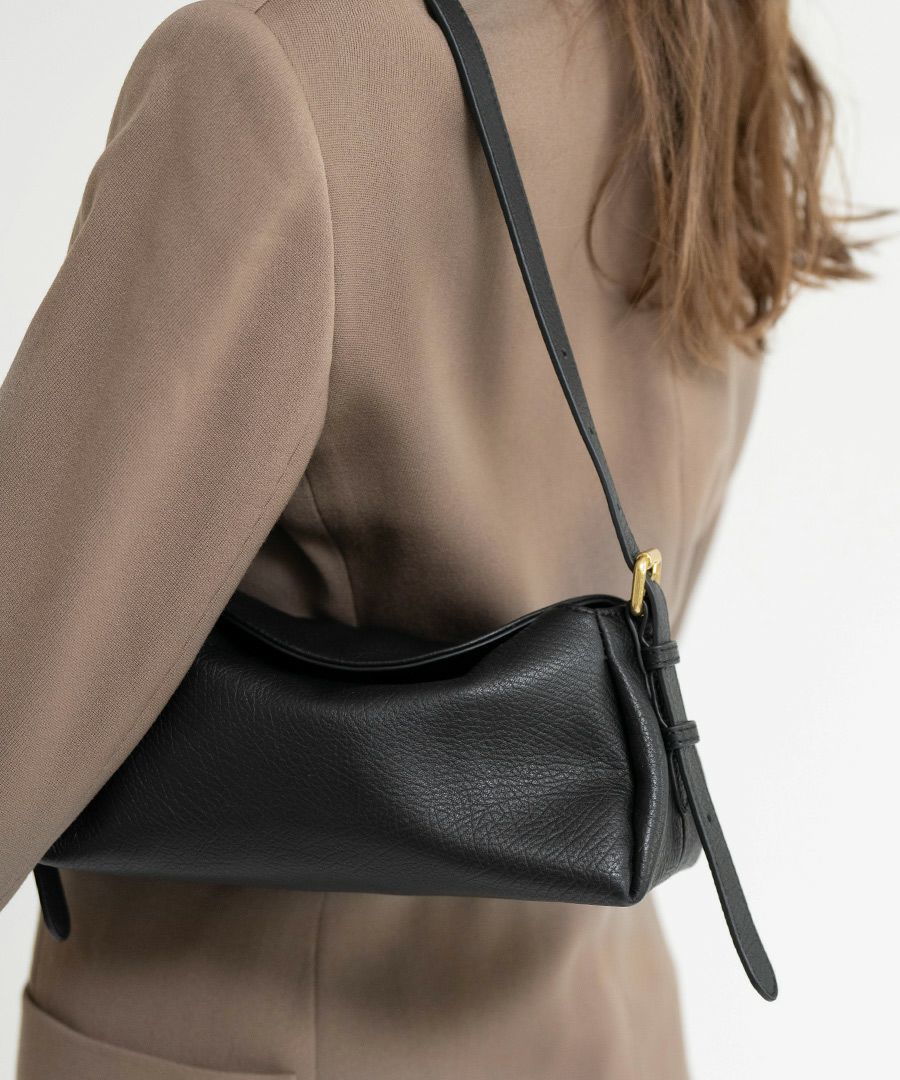 本革 ベルトバッグ ショルダーバッグ レディース 