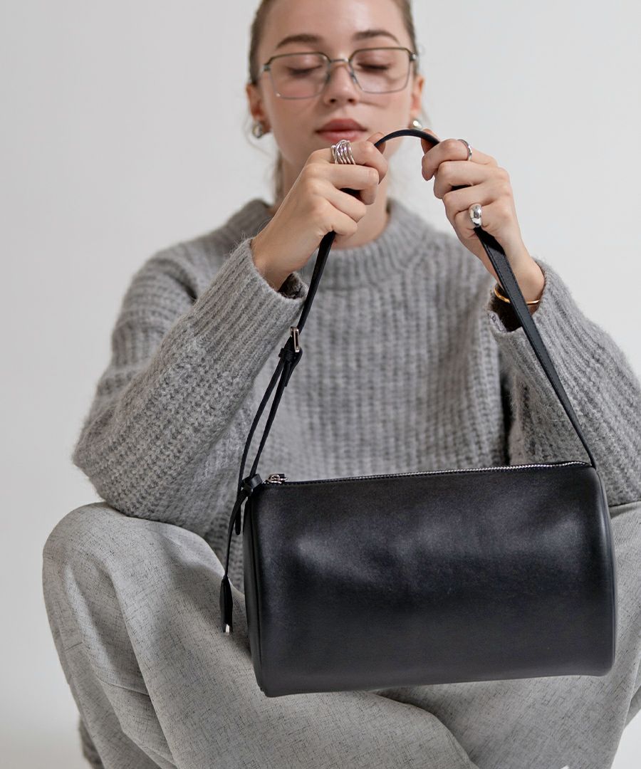 aoriさん&MAISON HAYNIコラボ Calmeanoir カルメノワール 本革 ショルダーバッグ