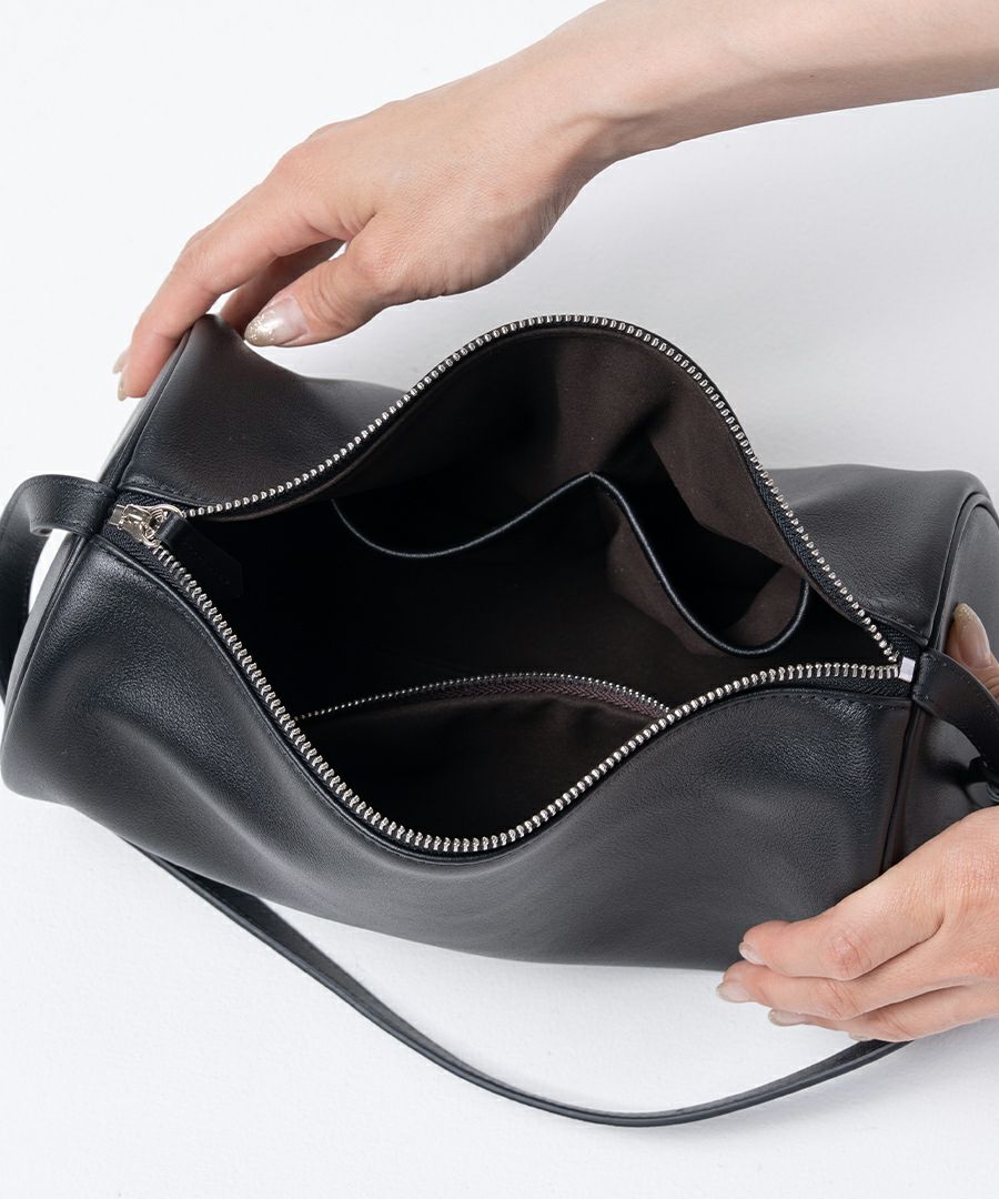 aoriさん&MAISON HAYNIコラボ Calmeanoir カルメノワール 本革 ショルダーバッグ