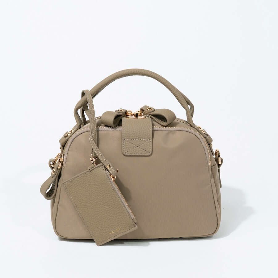 ナイロン 2way ショルダーバッグ ハンドバッグ 【 Nene Nylon Loche ネネナイロンロシェ 】 グレージュ(ゴールド金具)